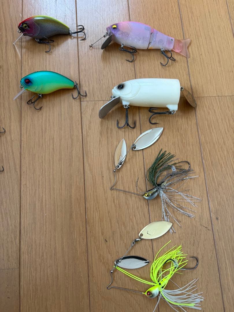 多様なハードルアーとソフトルアーセット