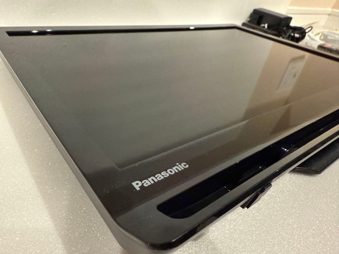 Panasonic UN-19F10-K 19インチ ポータブルテレビ