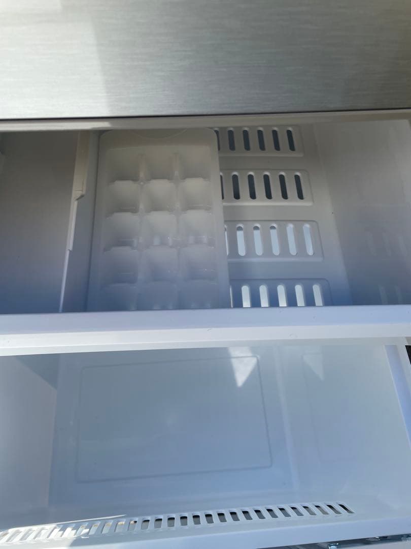 送料込み✨美品✨【2022年製】アクア冷蔵庫　126リットル