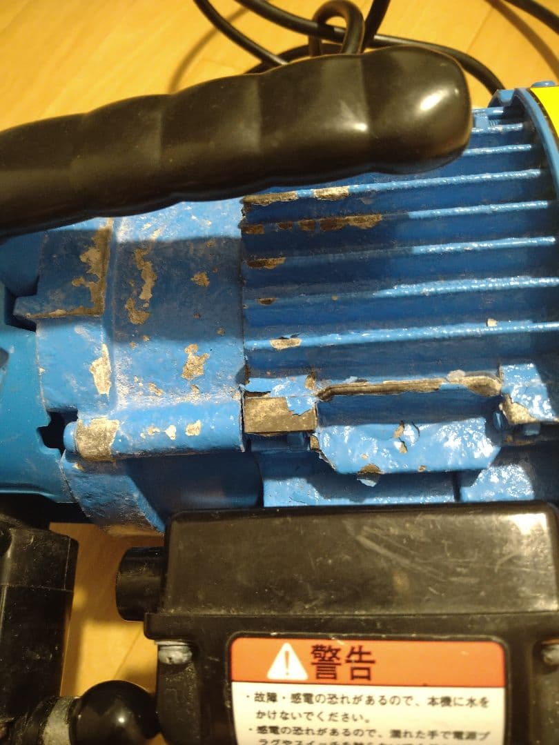 エアコン　高圧洗浄機本体