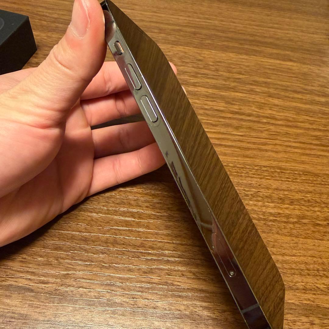 ［中古)iPhone 12 Pro 128GB 新品純正ケーブル付き