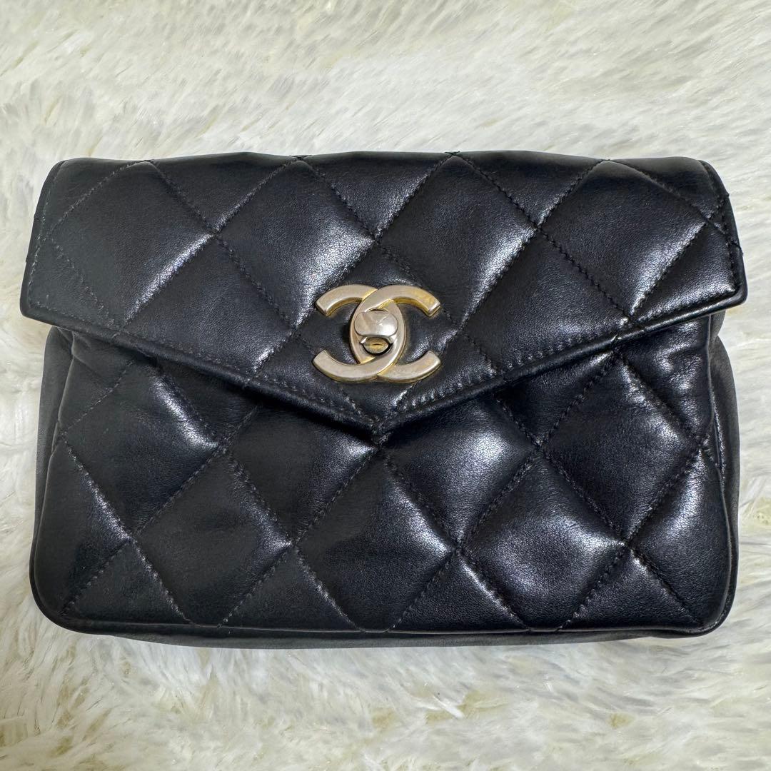 シャネル ウエストポーチ マトラッセ ラムスキン ヴィンテージ ココマーク 黒