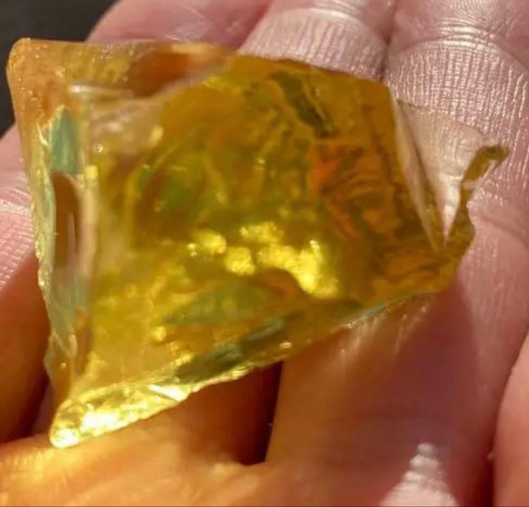 アンダラクリスタル シエラネバダ産 イエロー 36g 原石