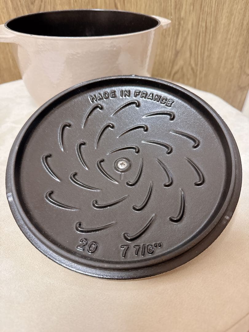 【美品】煮込みや炊き込みご飯にぴったり◎ストウブココットデゴハンLリネン