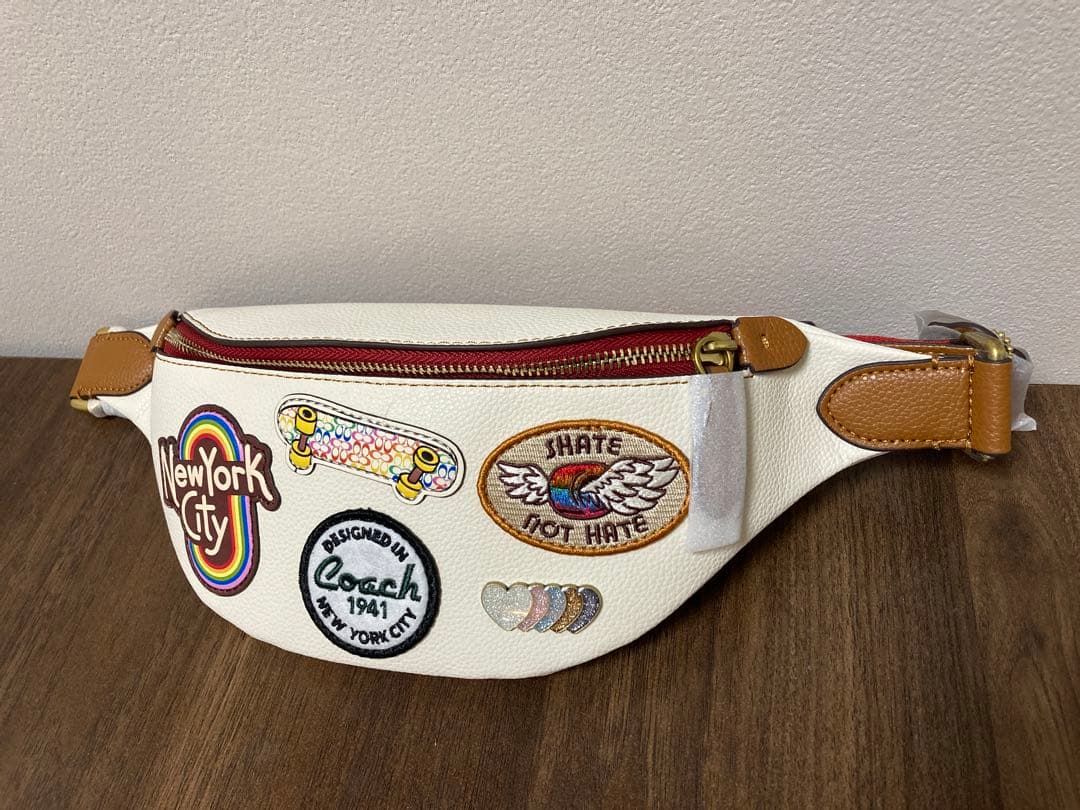 【新品】コーチ　チャーター ベルト バッグ 7 ウィズ パッチ
