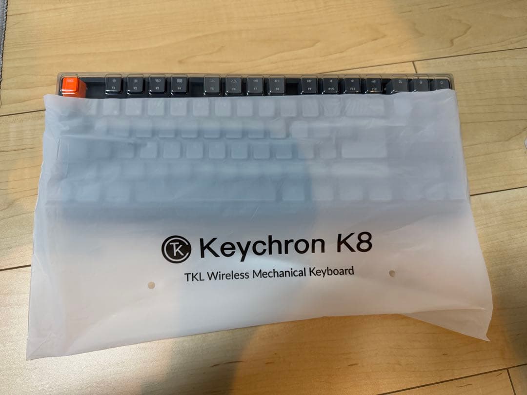 Keychron K8 メカニカルキーボード/USレイアウト/RGBライト/青軸