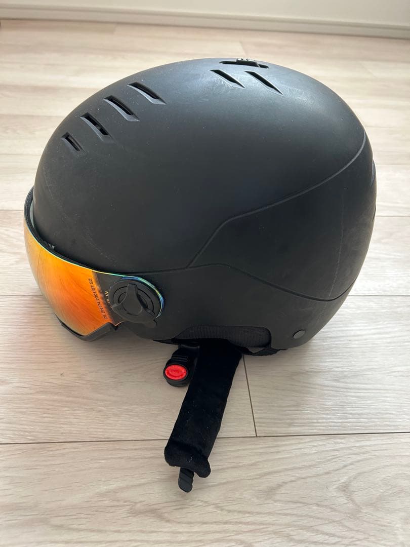 uvex ブラックヘルメット オレンジレンズ