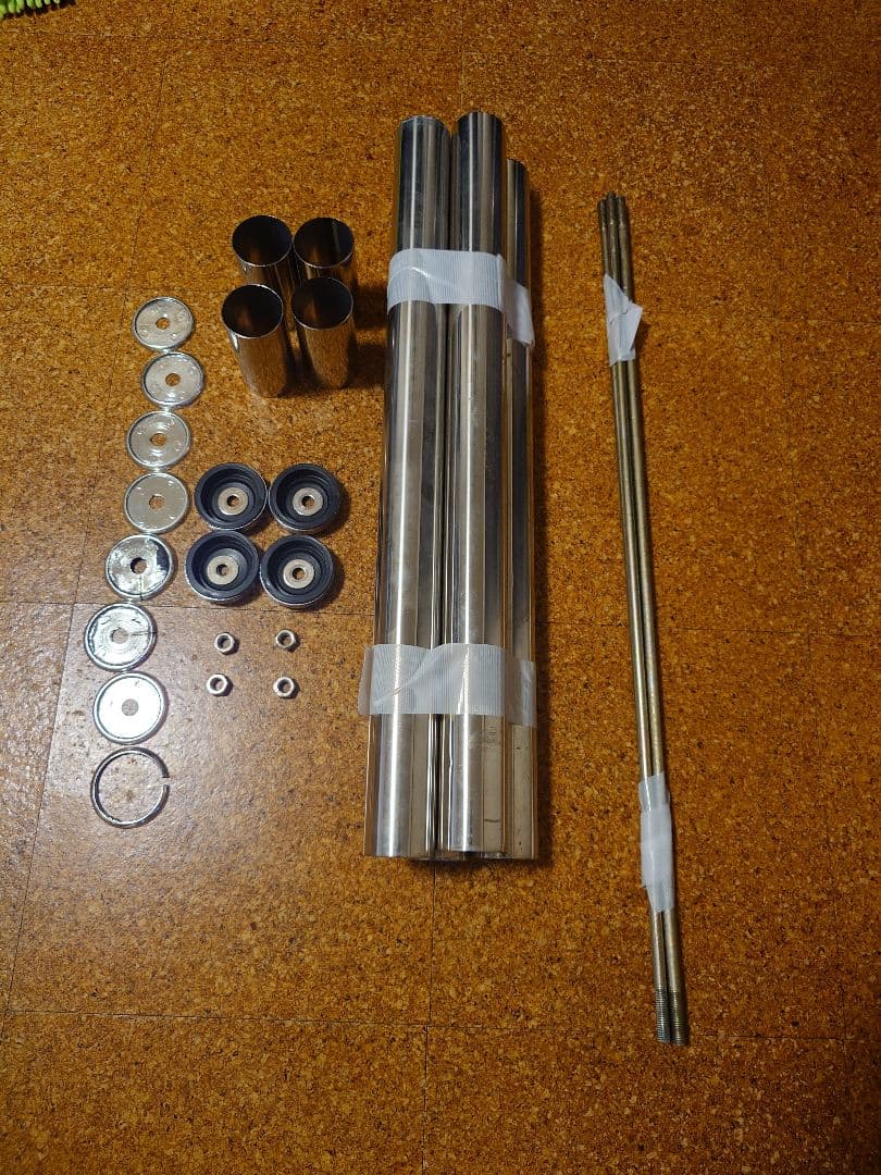 ガラス天板の長方形テーブル