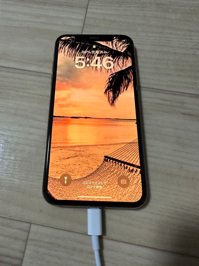 【最終値下げ】美品　iPhone Xsゴールド