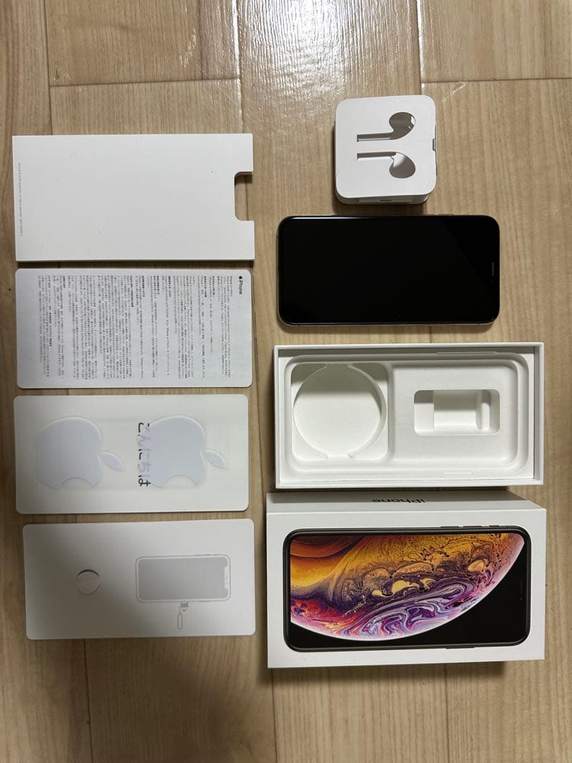 【最終値下げ】美品　iPhone Xsゴールド