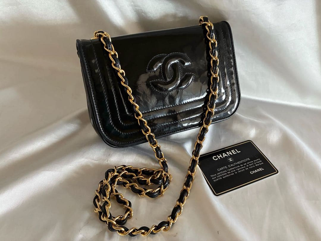 dubi♡dubi 様♡CHANEL パテント　デカココ　チェーンバッグ