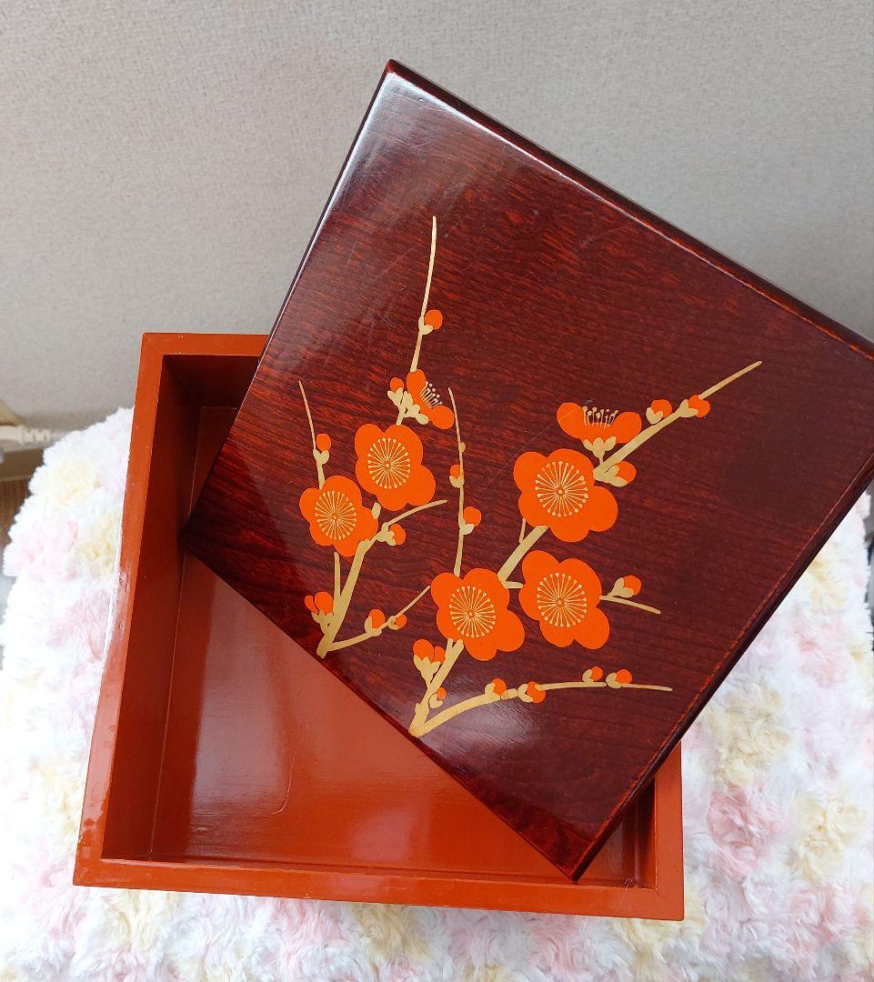 重箱　合成漆器 梅柄 ３段　年代物1980年頃購入　箱あり きれいめ中古