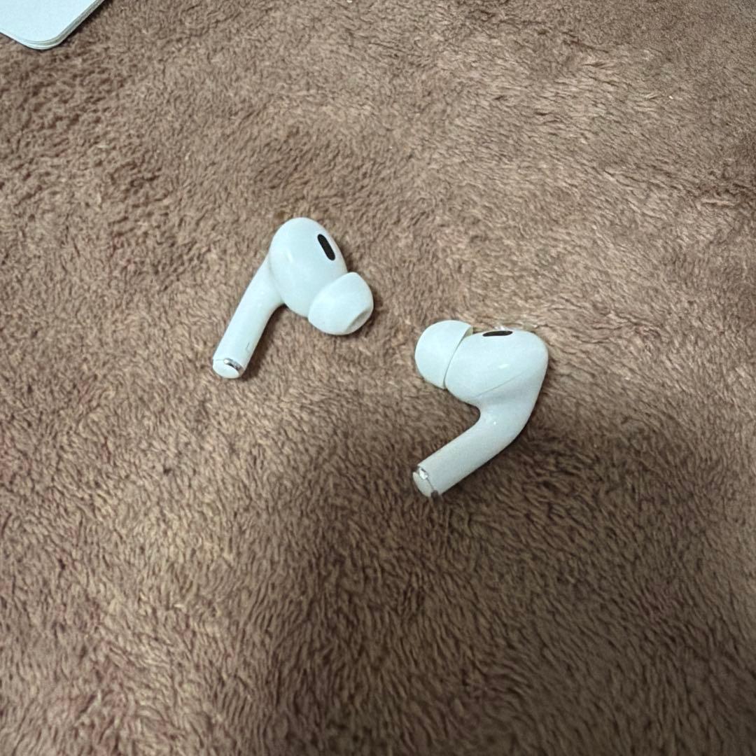 【美品】AirPods Pro 2 第二世代 本体 ケーブル付き 正規品　箱付き