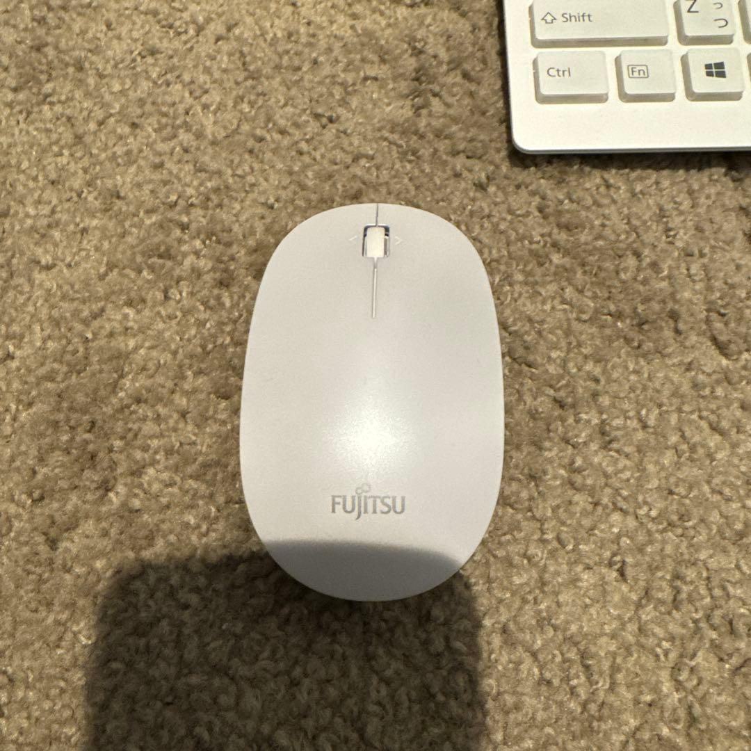 Fujitsu デスクトップ一体型 ESPRIMO FH70 D3