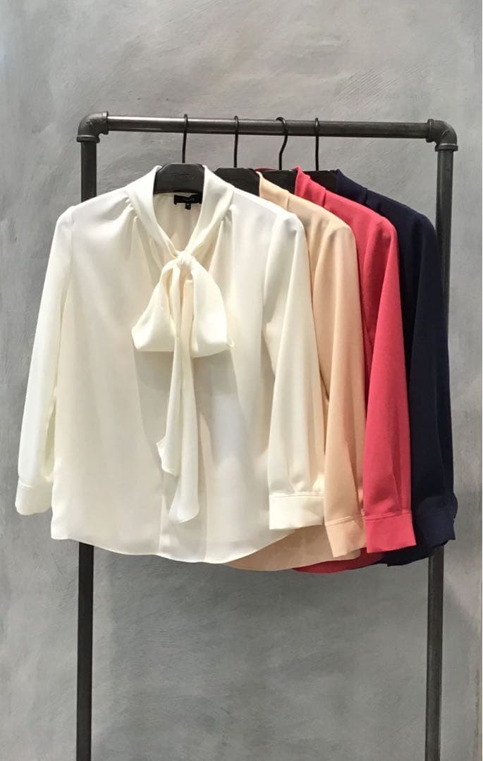 セオリー　ボウタイブラウス　シャツ　ブラウス