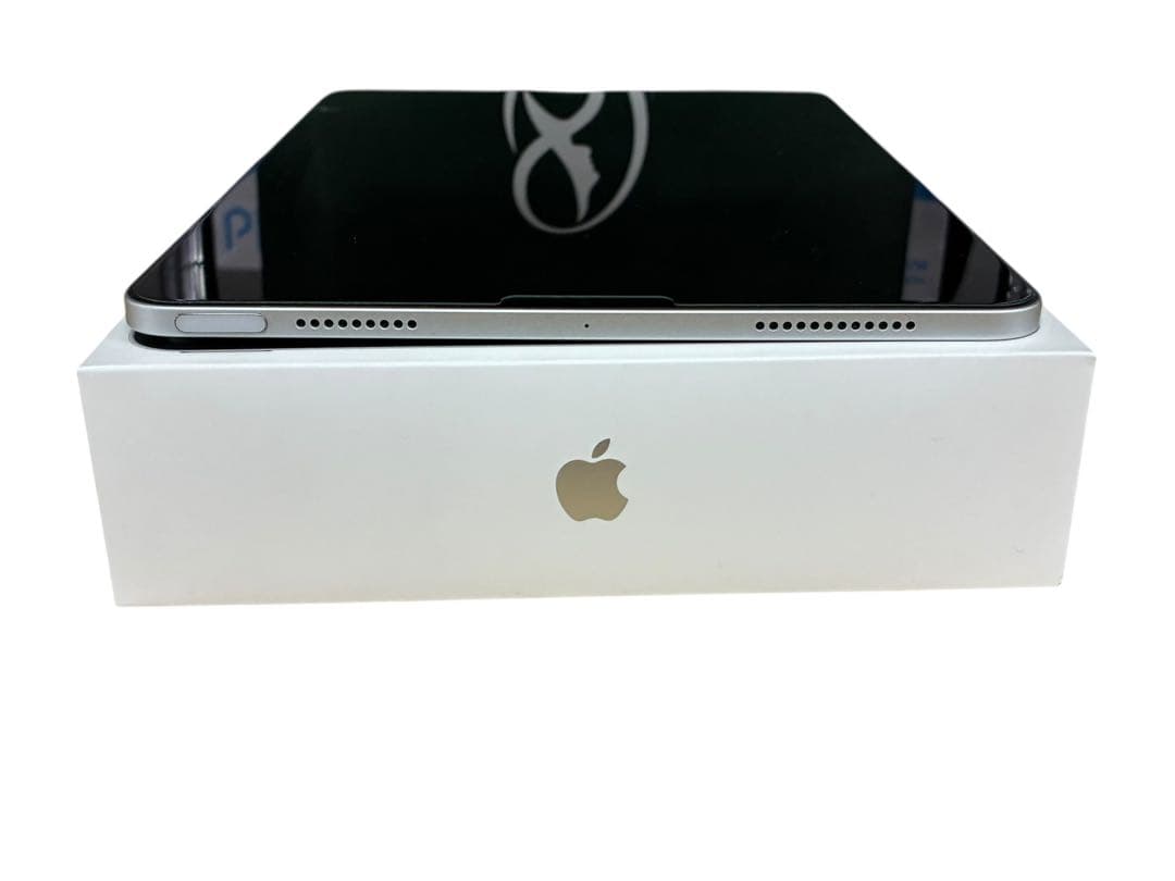 iPad Air 第4世代256GB シルバー MYFW2J / A Wi-Fi