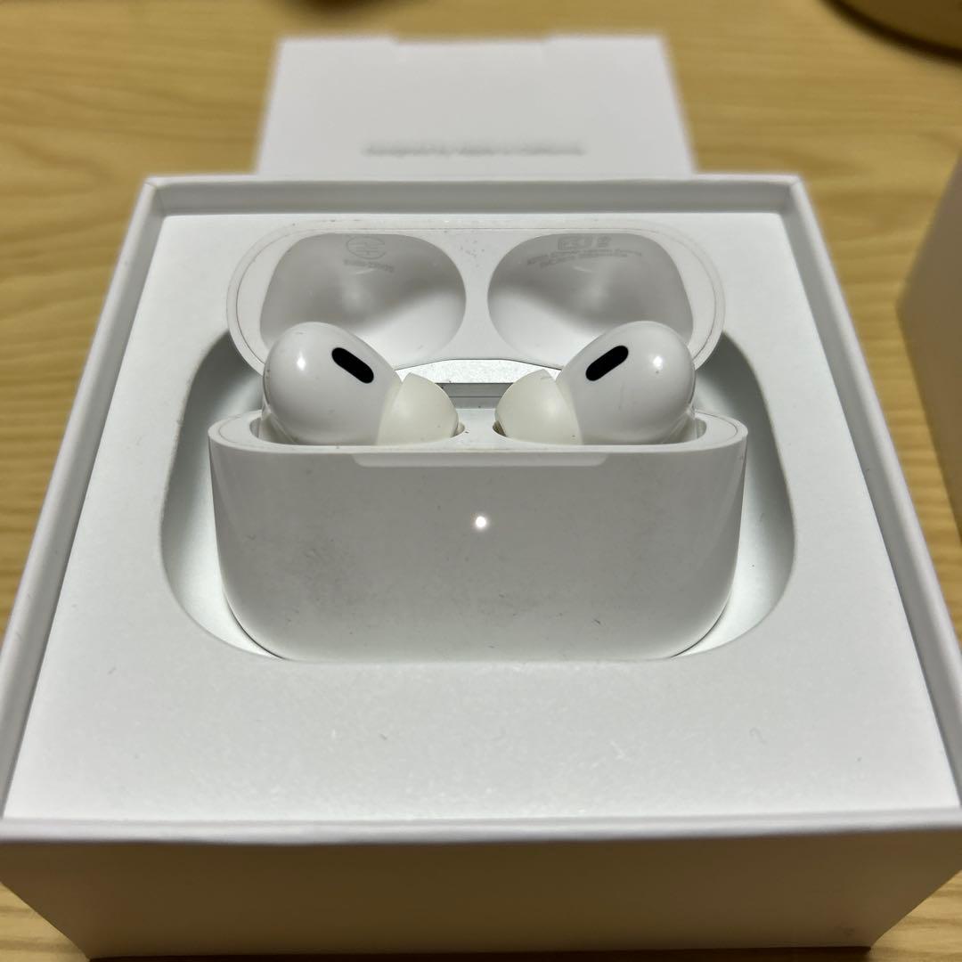 AirPods Pro (第2世代) 本体 ホワイト(右耳故障あり)