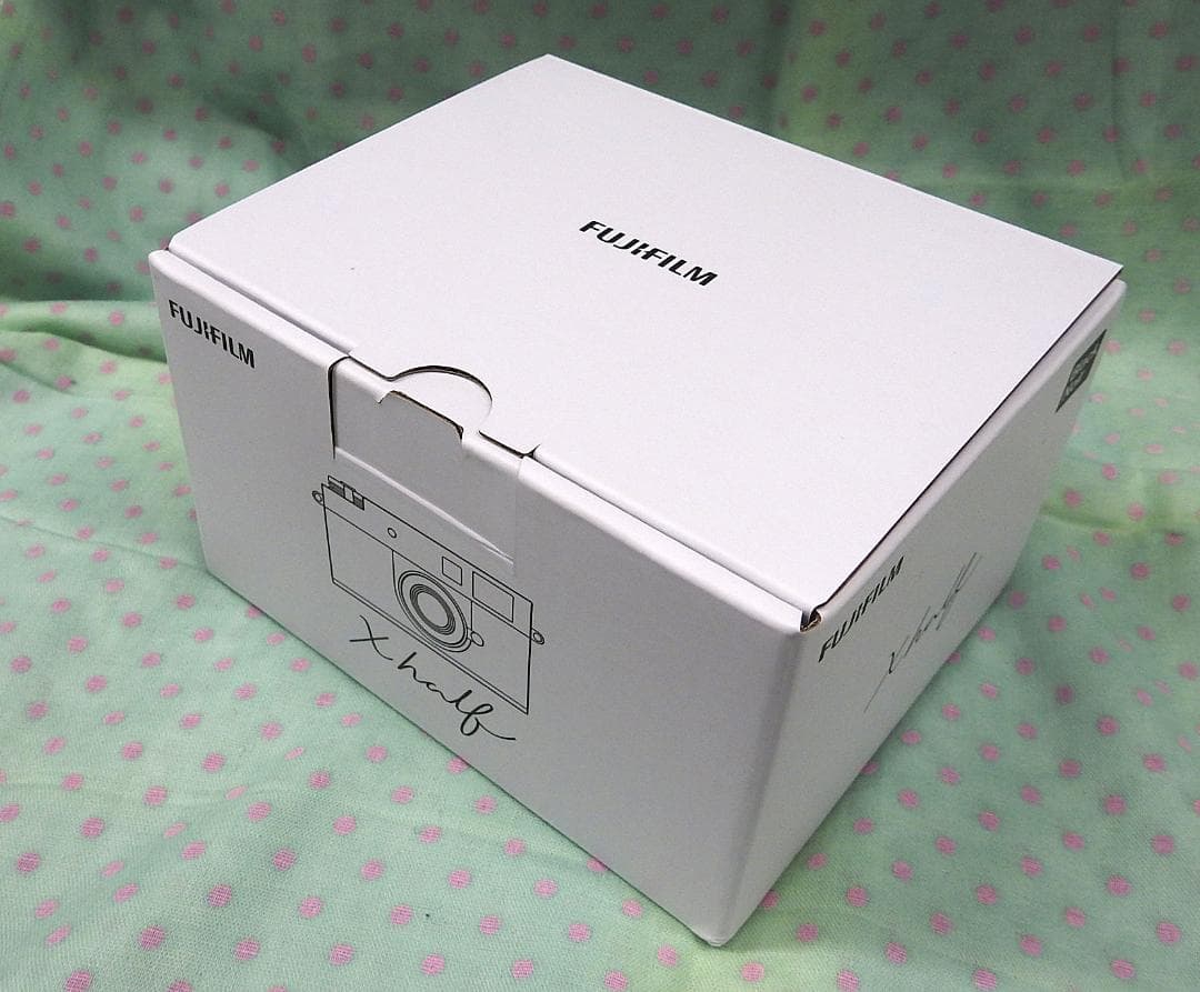 【新品】X half FUJIFILM X-HF1 コンパクトデジカメ ブラック