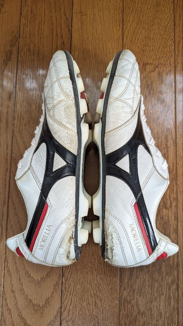 ミズノ　モレリア　ショートタン　サッカースパイク　Mizuno Morelia
