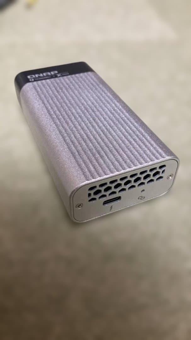 QNAP QNA-T310G1T Thunderbolt3 10GbEアダプタ1