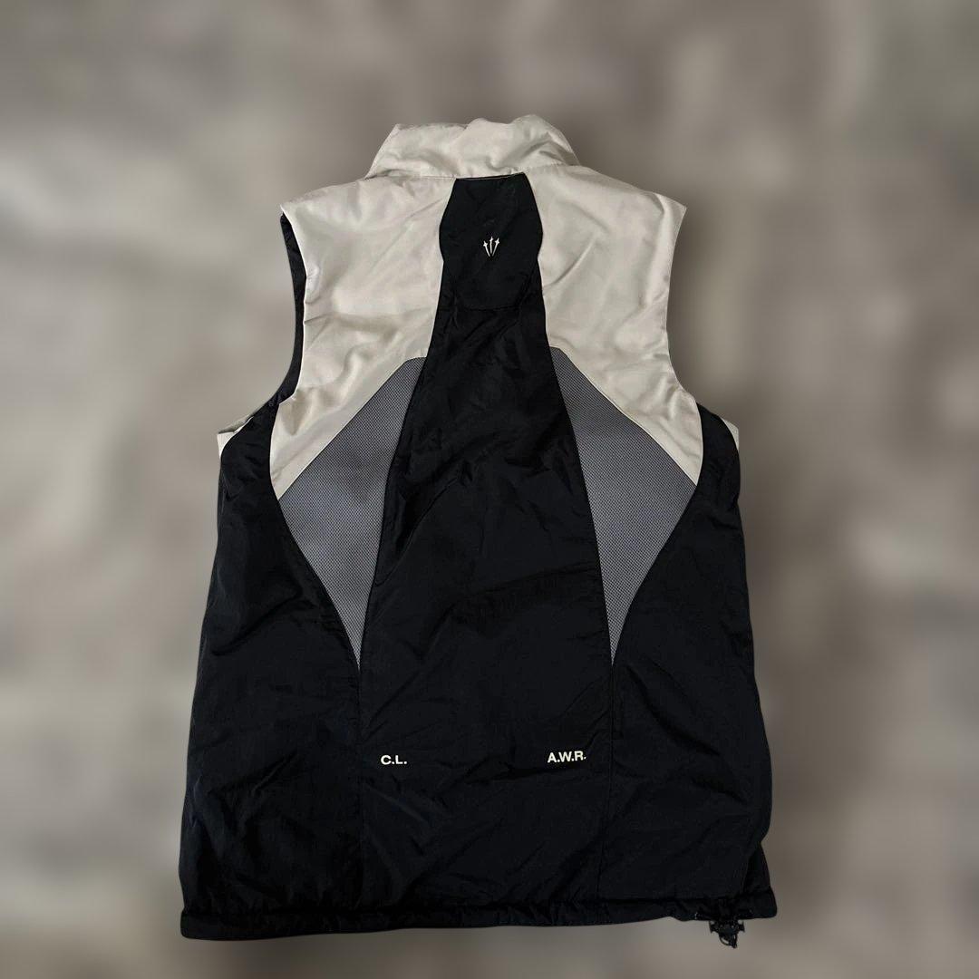 2月4日に削除 Nike NOCTA ベスト リバーシブル黒