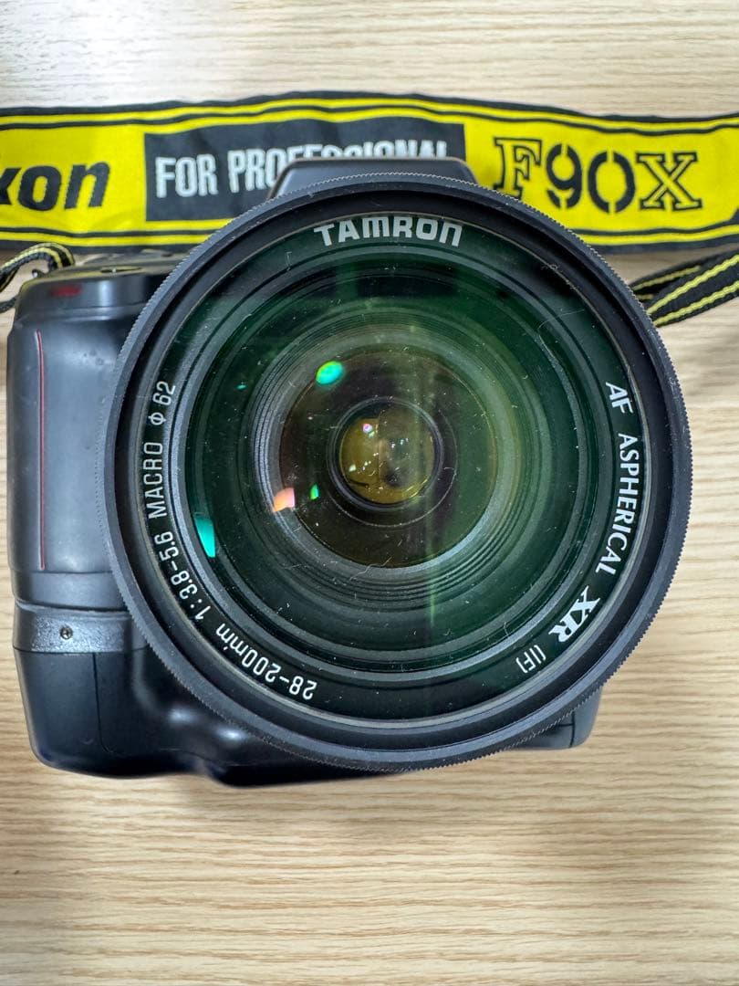 Nikon F90X 一眼レフカメラ Tamronレンズ
