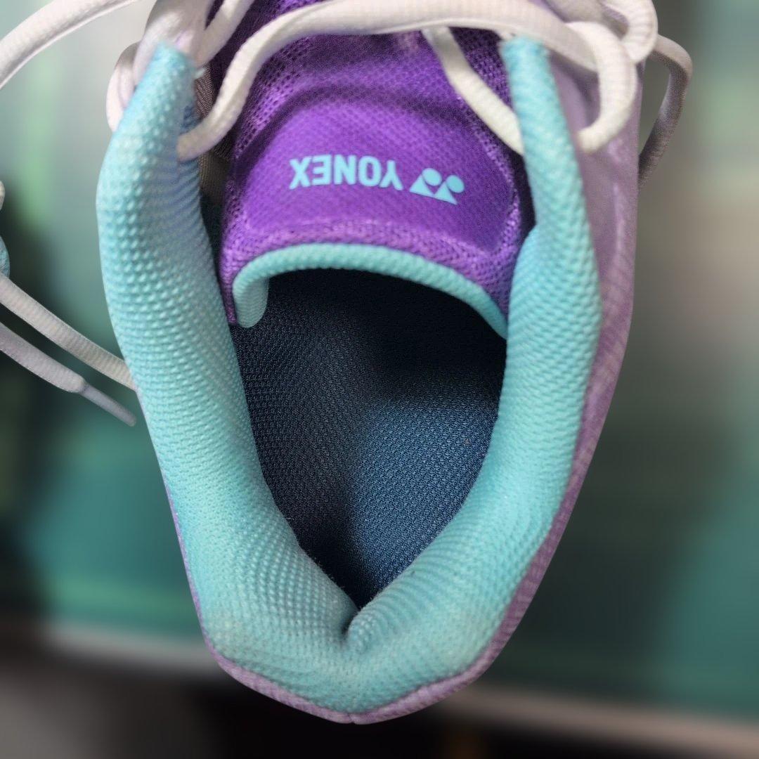 ヨネックスバドミントンシューズ