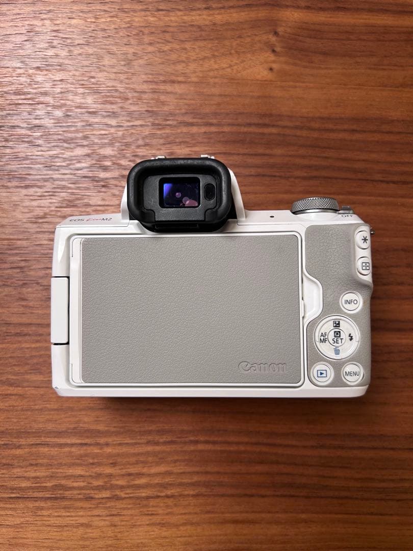【専用】中森様　Canon EOS kiss M2ミラーレスカメラ ホワイト