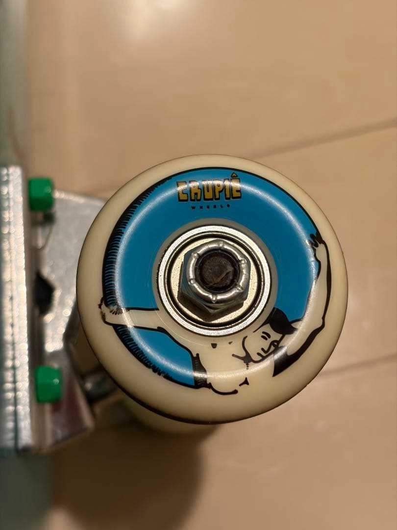 デッキ8.0inch・venture low・ウィール52mm