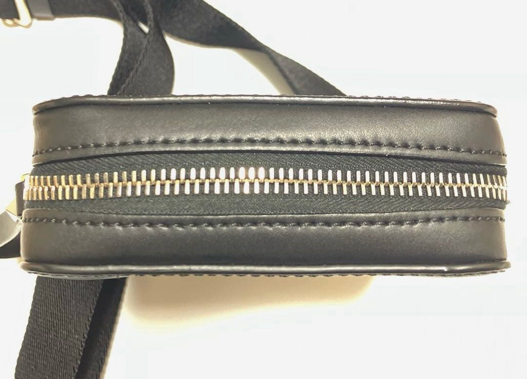 ヴァレンティノ VALENTINO VLTN スモール ショルダーバッグ レザー