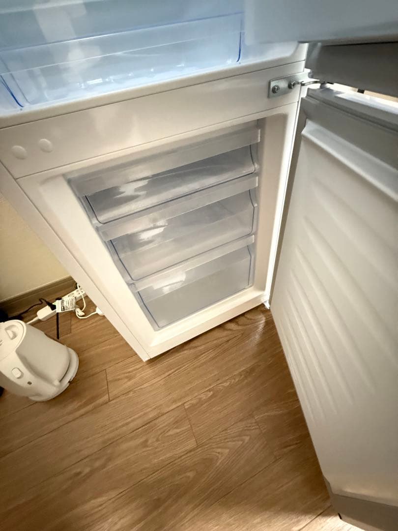 【くろみ専用】ハイセンス 冷蔵庫 175L ホワイト HR-D1701W 2ドア