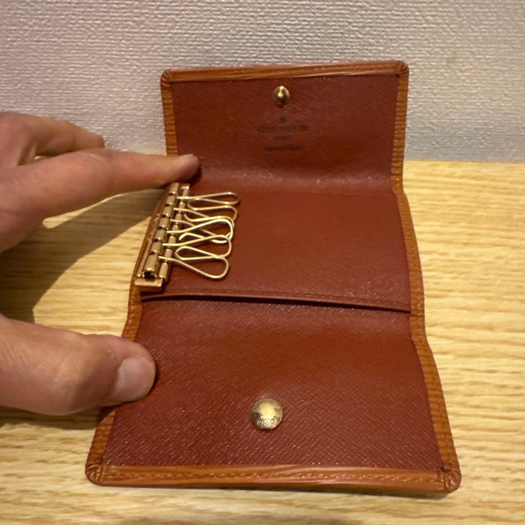 ルイヴィトン　キーケース　エピ　新品未使用
