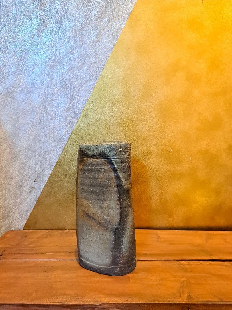 備前焼　山本雄一　花入れ