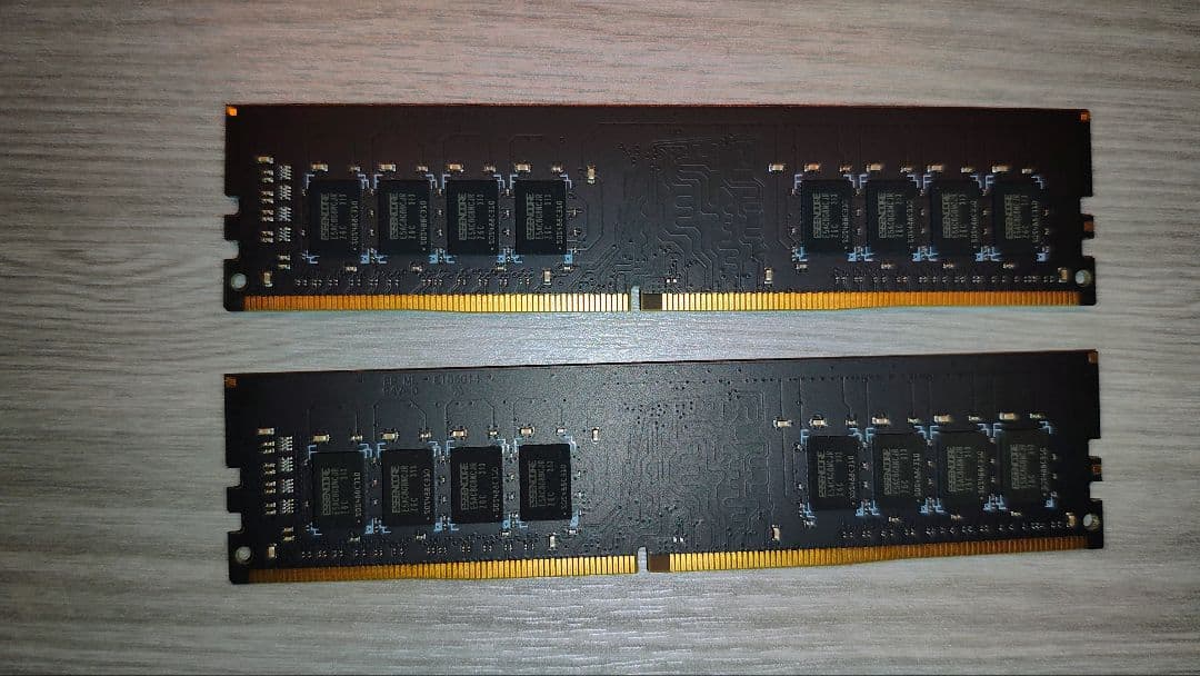 ジャンク KLeVV DDR4-3200 16GBx2