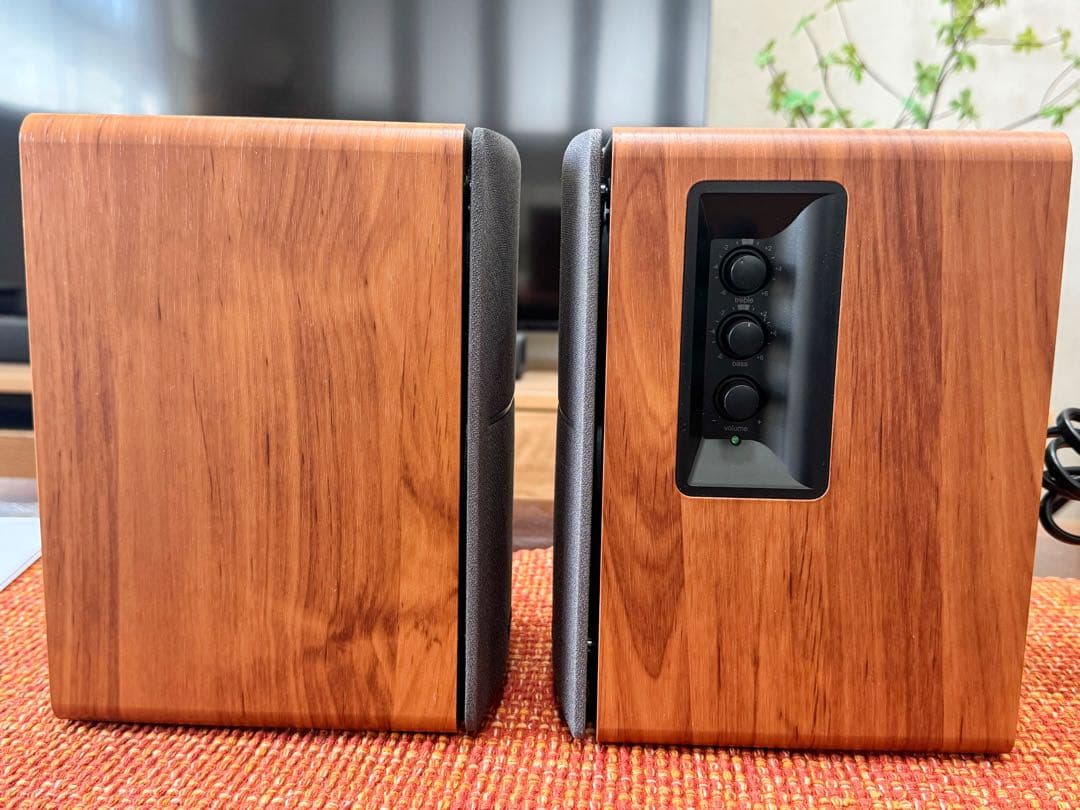 【新品未使用】Edifier R1280T ブックシェルフスピーカー 付属品完備