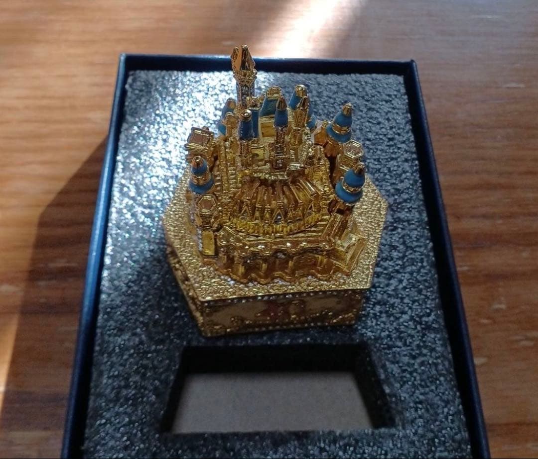 【TDR限定】Arribas Brothers 40周年シンデレラ城　小物入れ