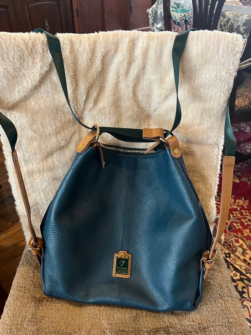 Her scheduleダークグリーン レザー ショルダーバッグ