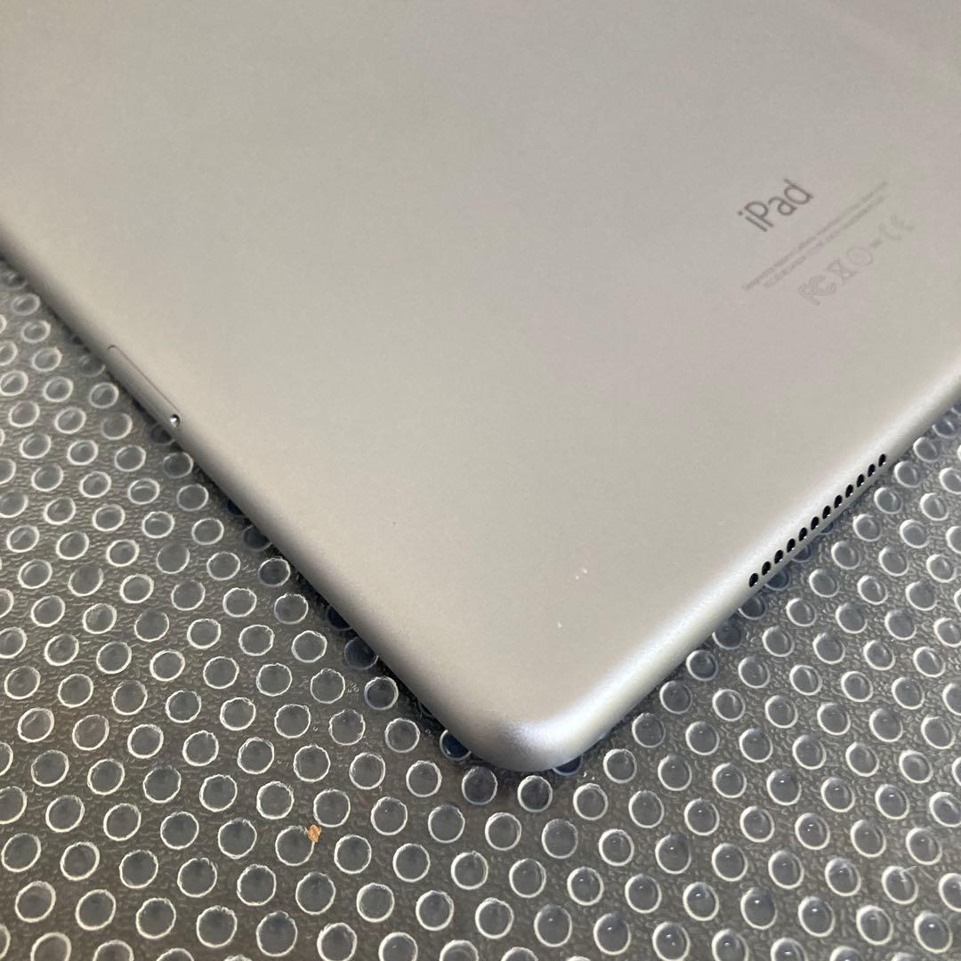 2680 電池最良好☆iPad Pro 32GB 9.7インチ SIMフリー☆