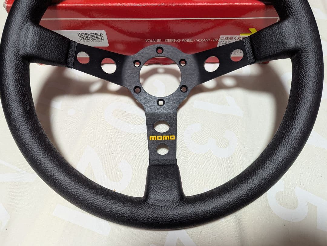 正規品 momo MOD.07 ディープコーン レザー ステアリング モデル7