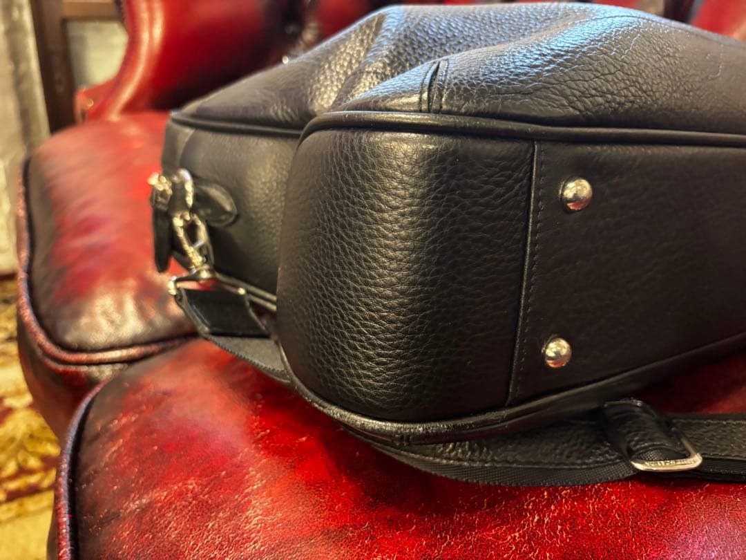 ★ペレモルビダ★黒 メイデンボヤージュ オールレザー　ショルダーストラップ付