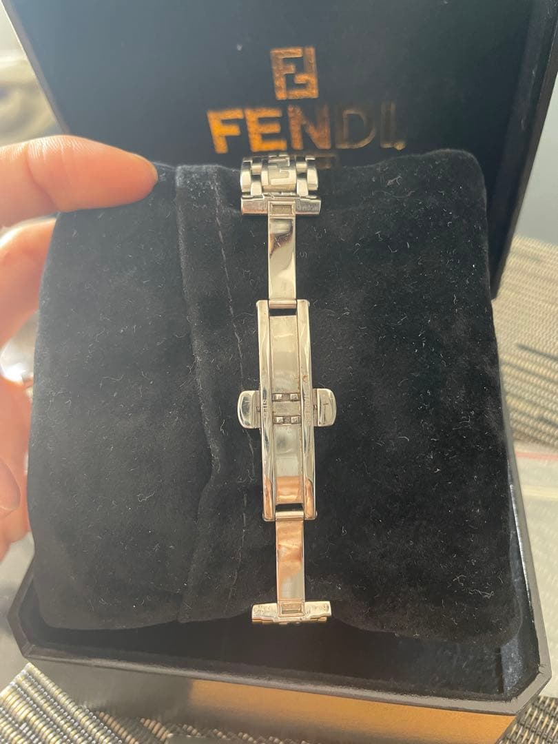 FENDI シルバー 美品