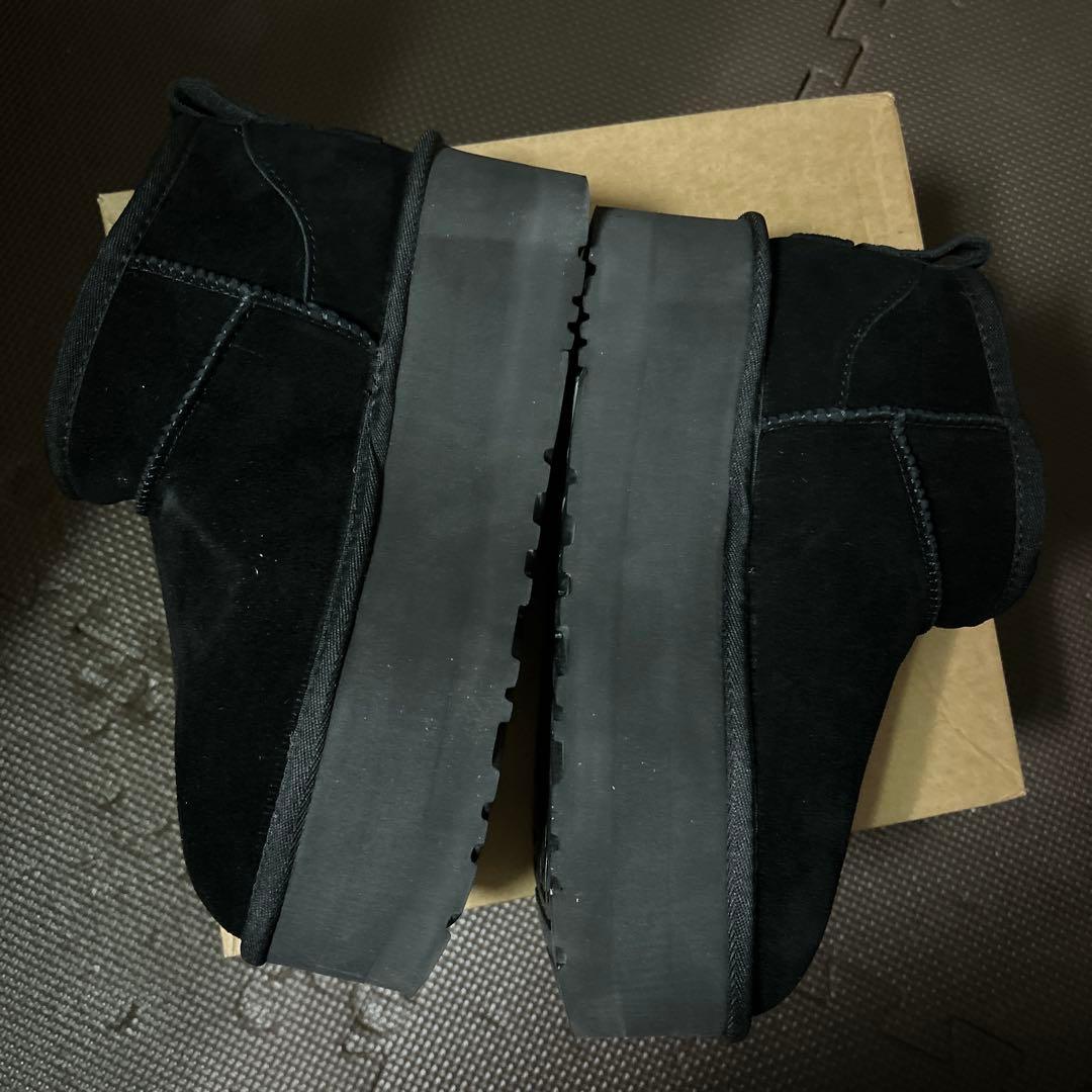 UGG クラシック ウルトラミニ プラットフォーム 24cm ブラック　厚底