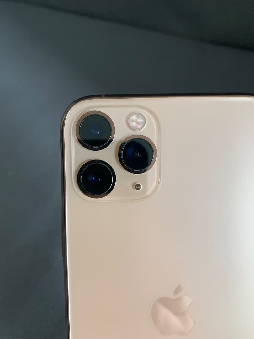 超美品　国内版　SIMフリー　iPhone11　Pro 256GB ゴールド色