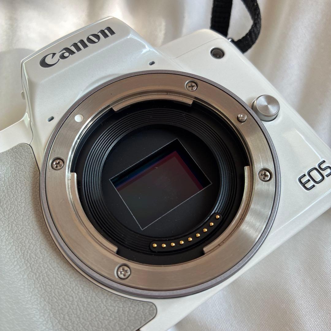 Takayama 　ミラーレス一眼カメラ EOS Kiss M