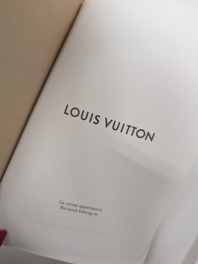 【新品未使用】LOUIS VUITTONヴィヴィエンヌレザーノートR98587