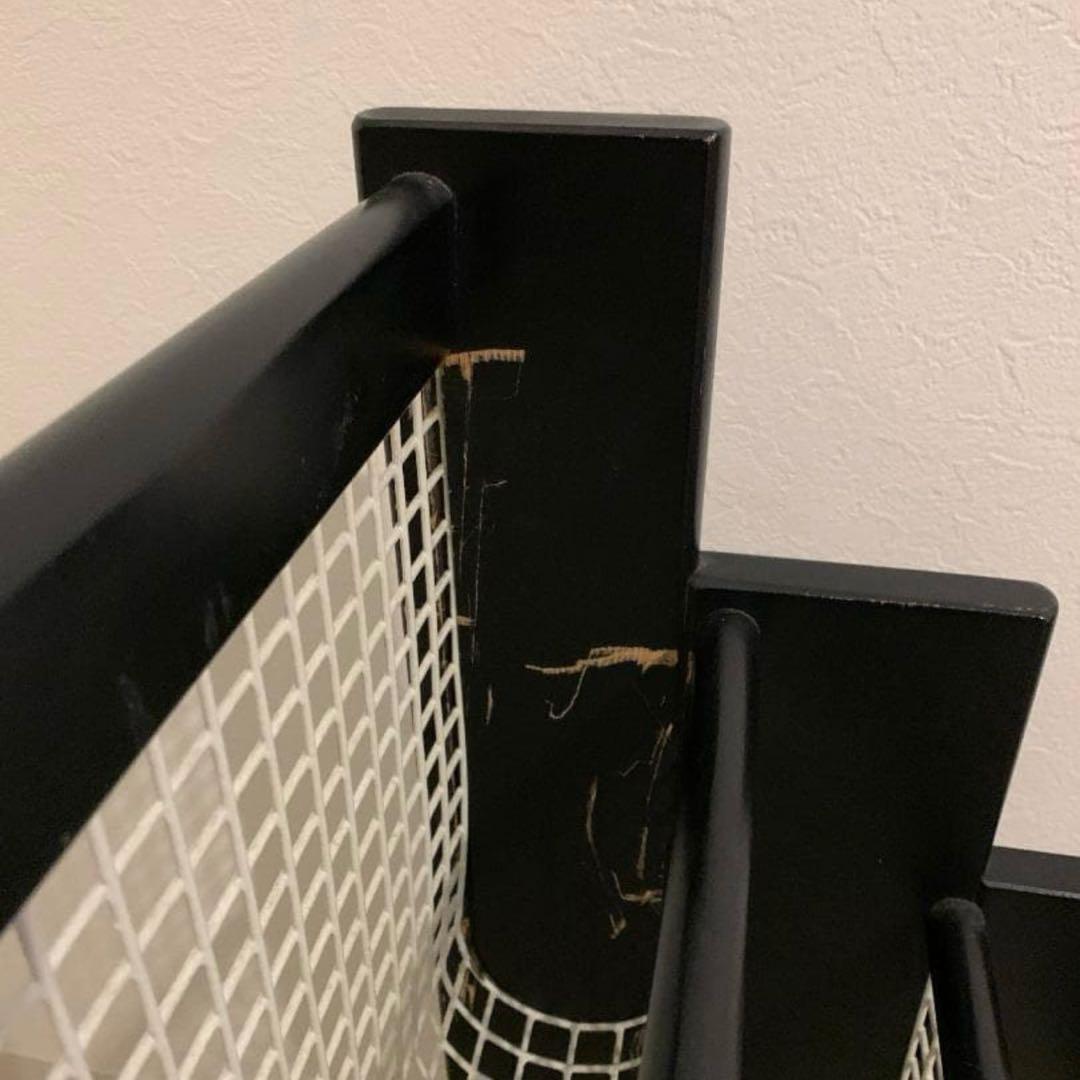 カリモク　マガジンラック　3段