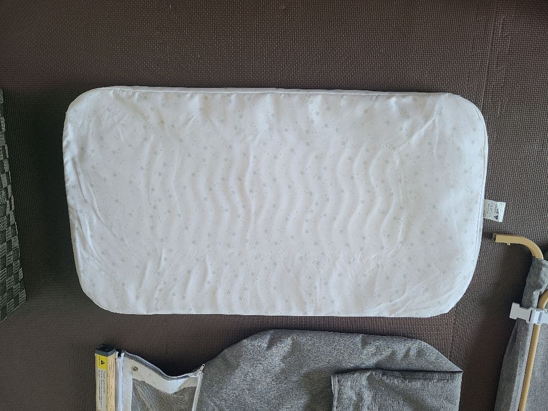 HZDMJ ベビーベッド キャスター付き グレー