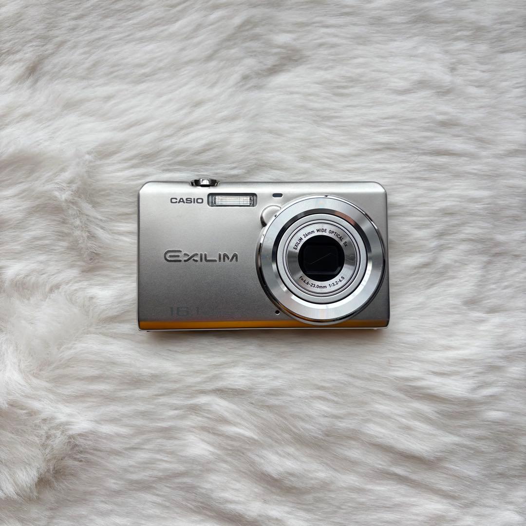 CASIO EXILIM EX-ZS12 コンパクトデジタルカメラ　デジカメ