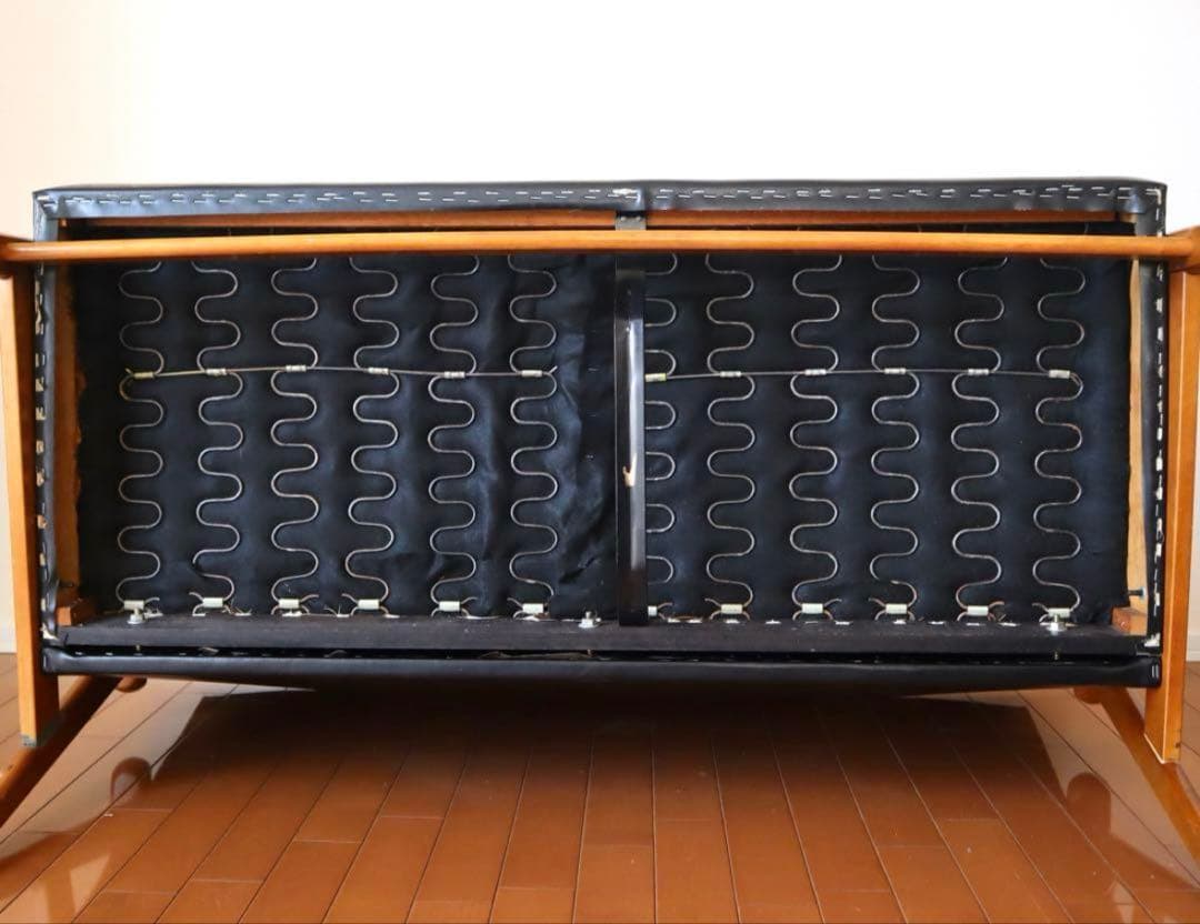 カリモクのKチェア 2シーター スタンダードブラック