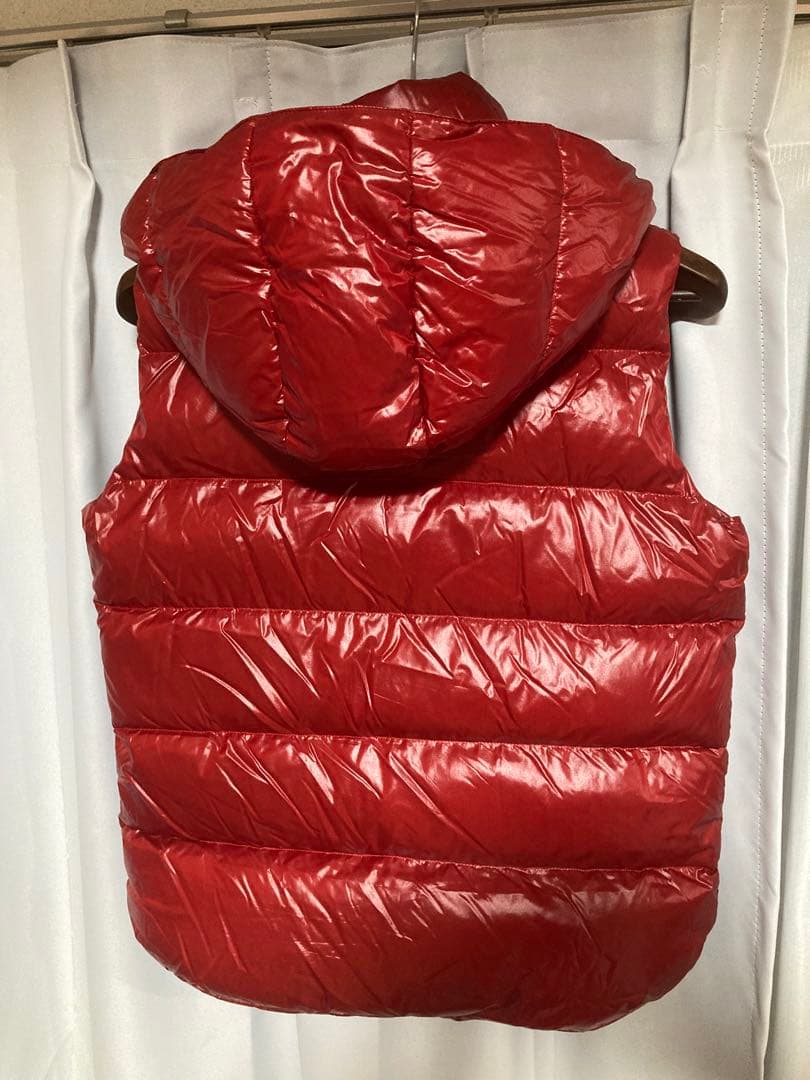 TATRAS フード付きレッドダウンベスト